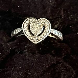 .925 silver Heart Ring Size 6.25